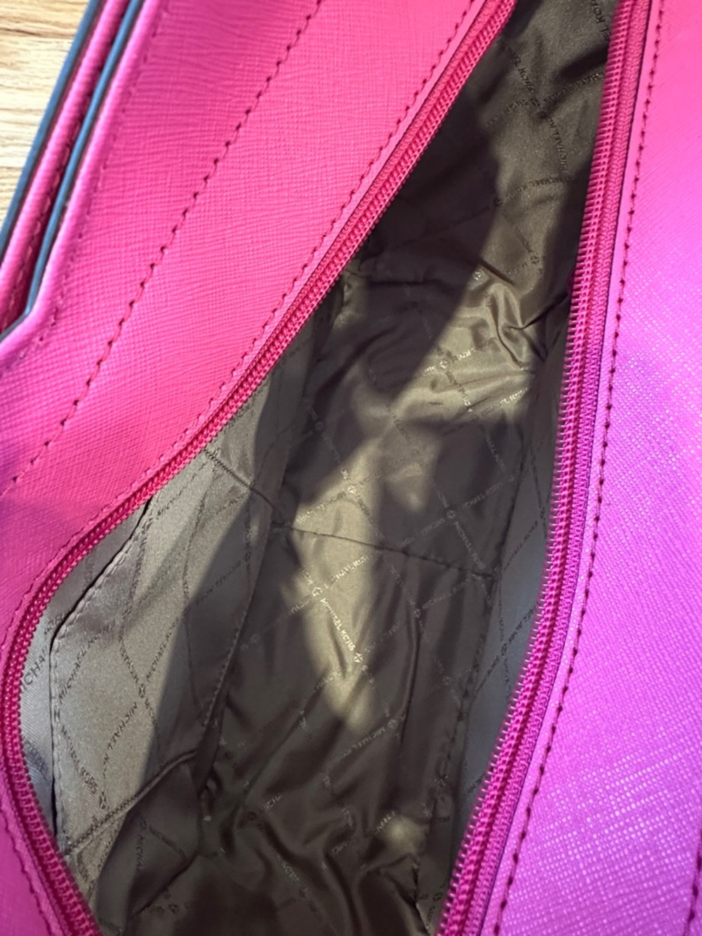 Michael Kors Pink Bag💖 - Picture 3 of 5